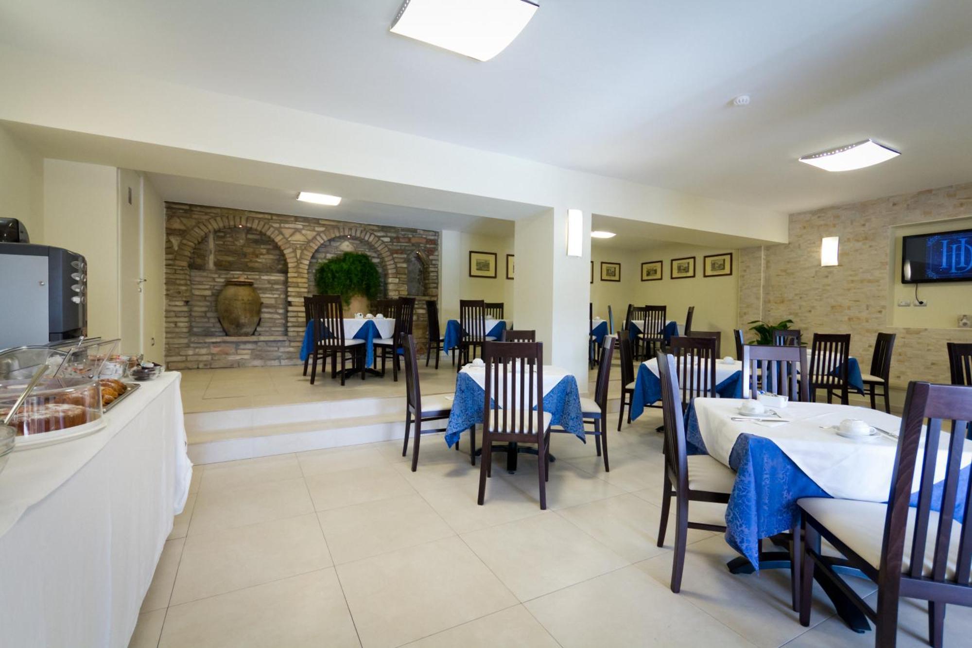 Hotel Donnini Assisi Exterior photo